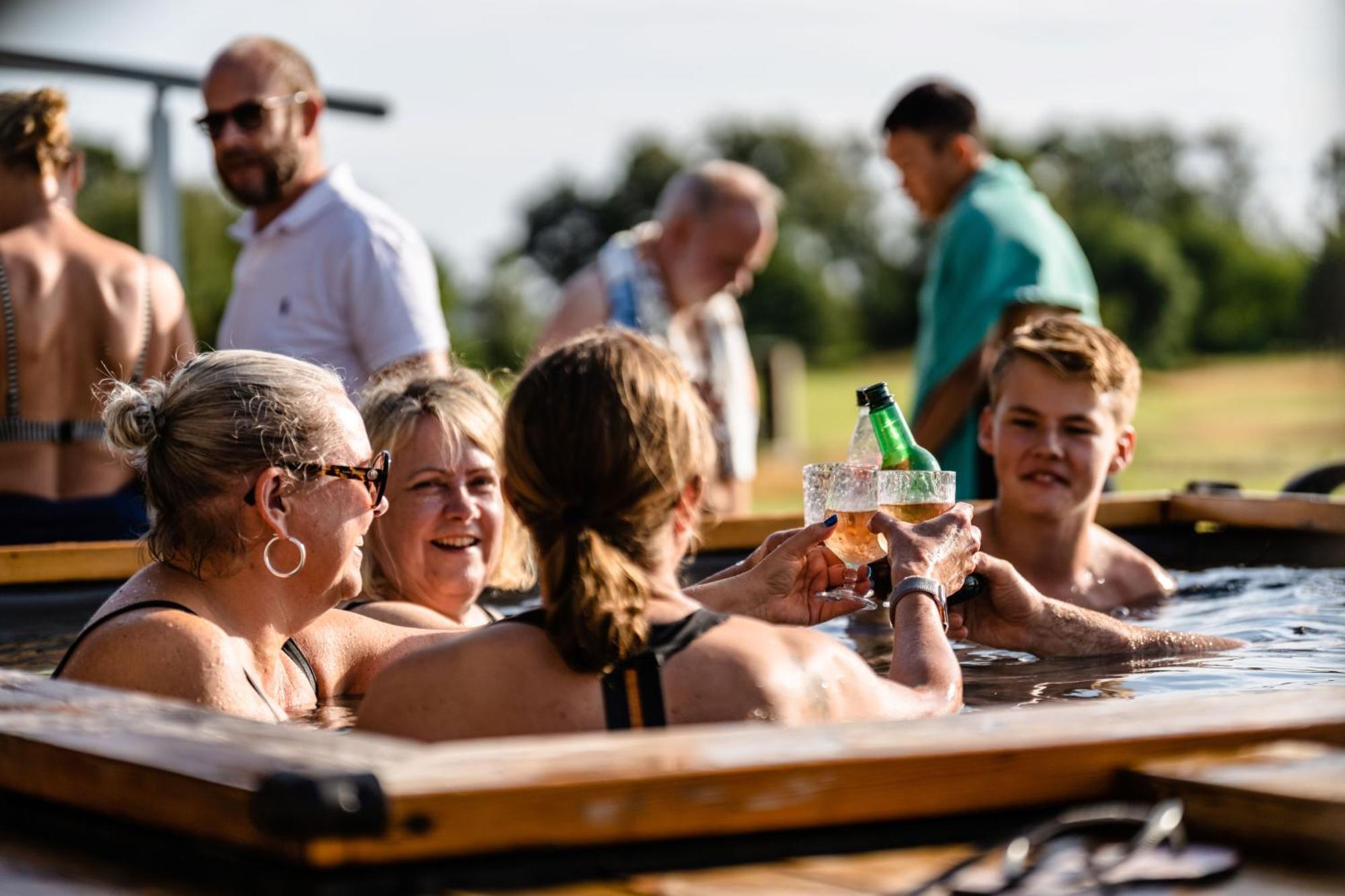 Halmstad Golfarena Stugor エクステリア 写真